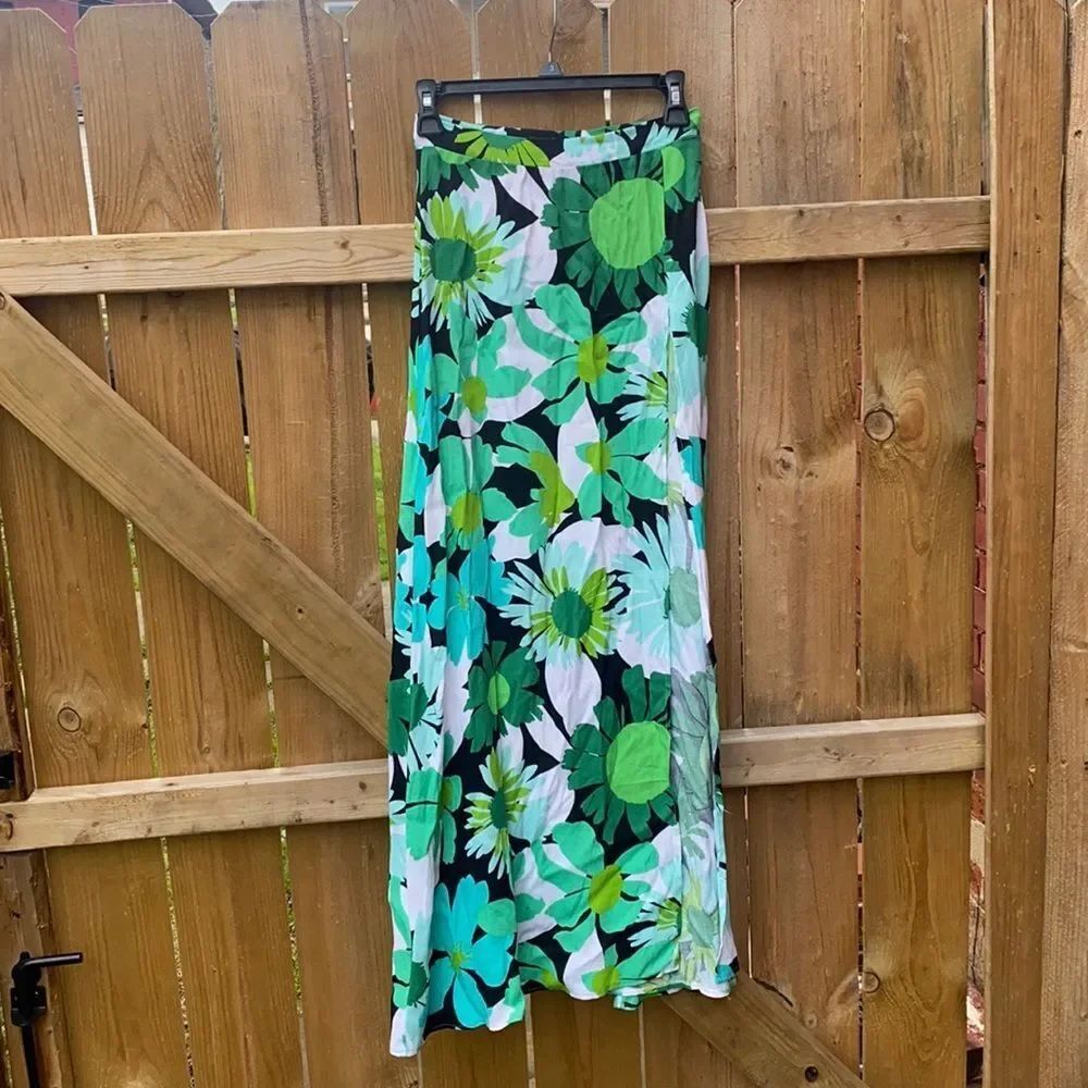 Affirm maxi skirt sz. XS